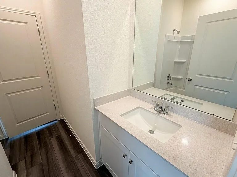 616 Wesley Miller Ln — Photo 5