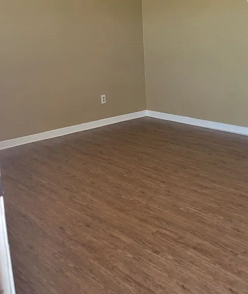 304 Carpenter St — Photo 16