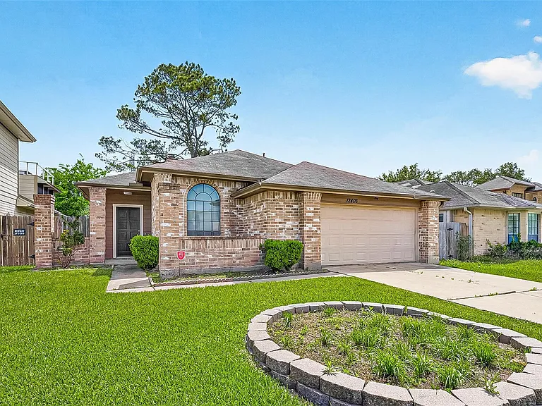 12403 Meadow Ridge Dr — Photo 3