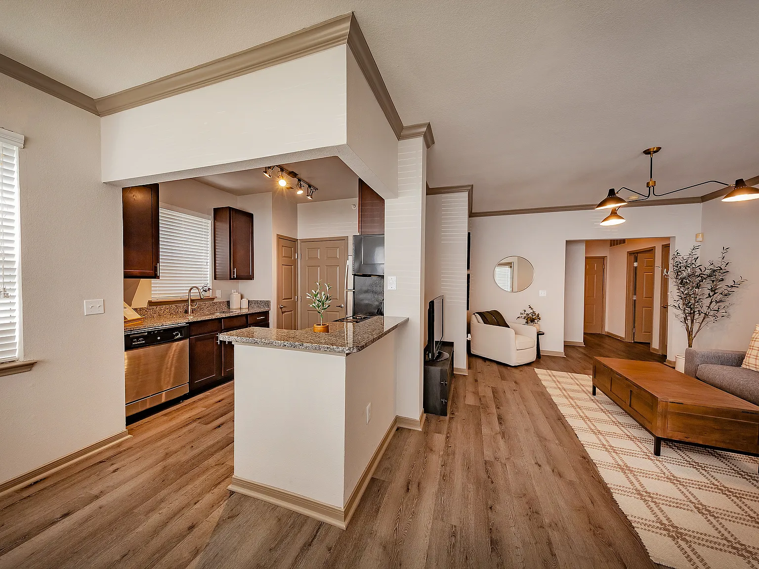 River Ridge — Photo 2