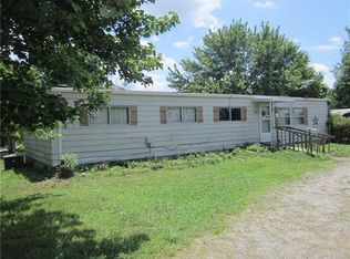 1130 Cape Hickory Rd, Hickory, NC 28601