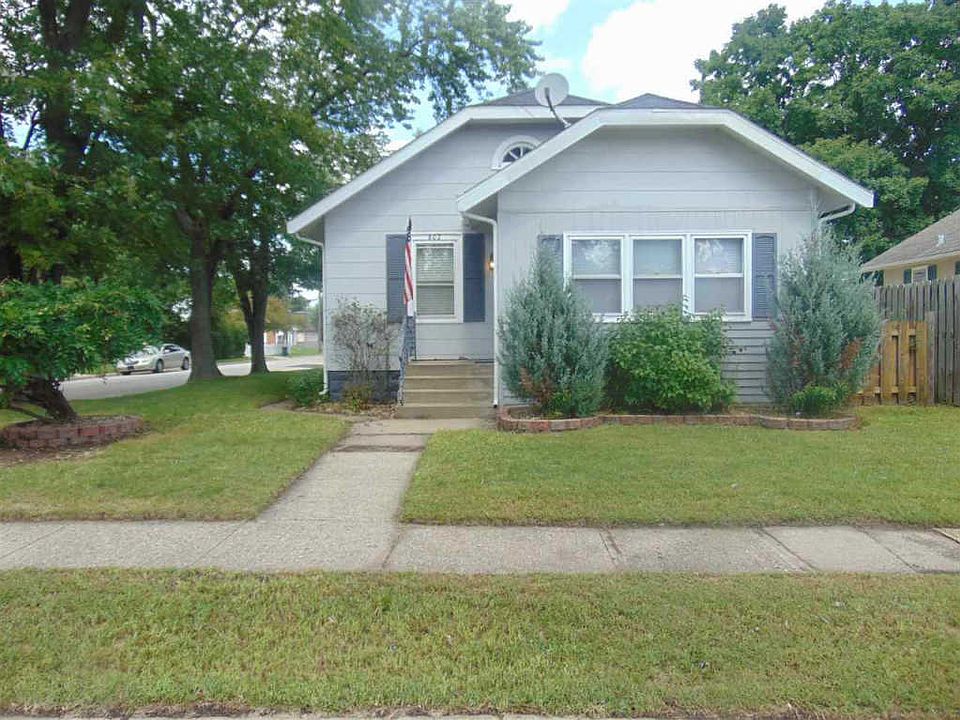 1st image of 602 Lawn Dr
