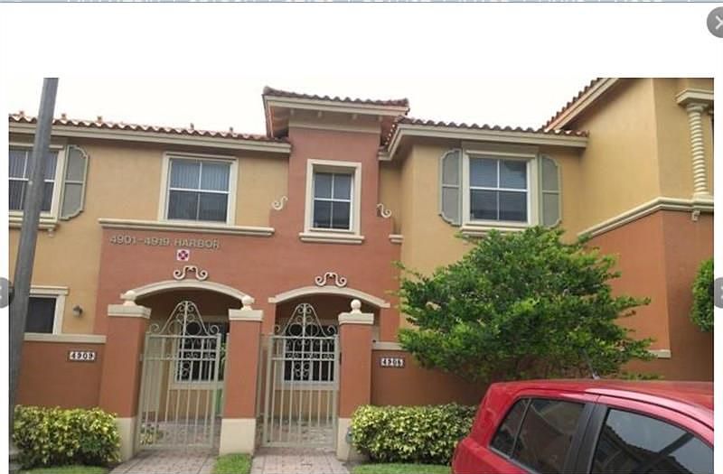 1st image of 4905 N Harbor Isles Dr