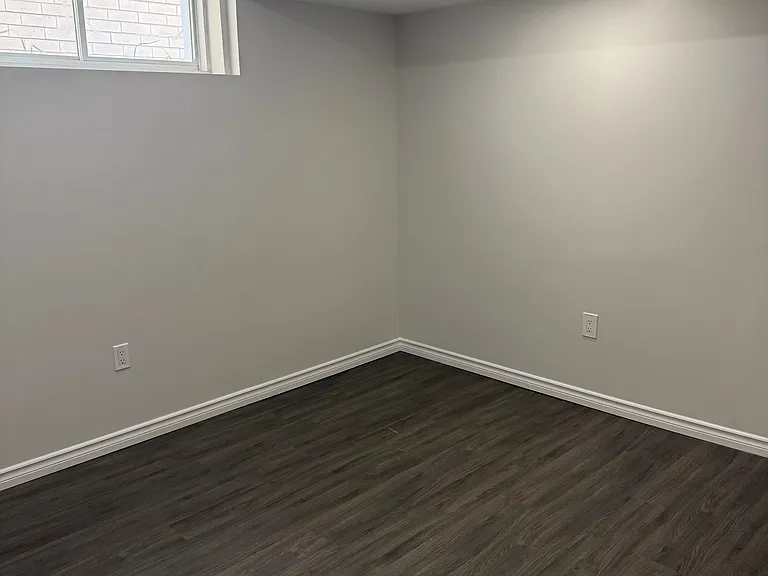 135 Monarch St #BASEMENT — Photo 10