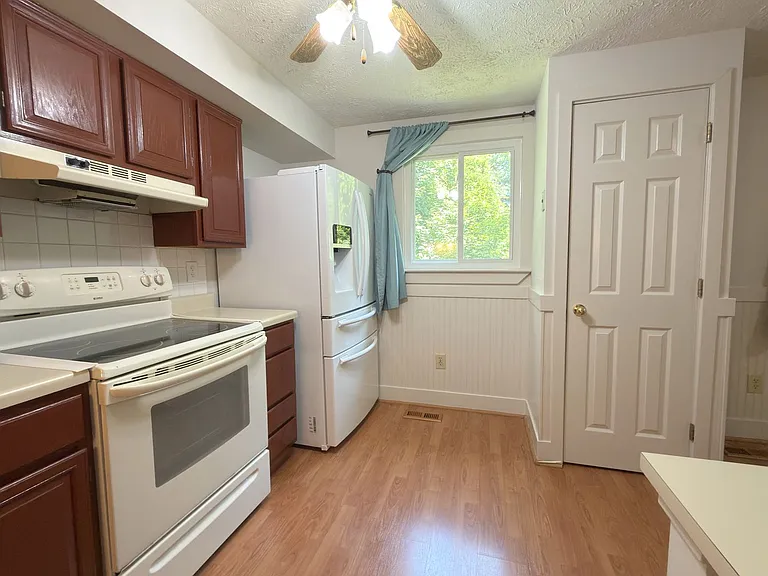 5519 Inverness Woods Ct — Photo 13