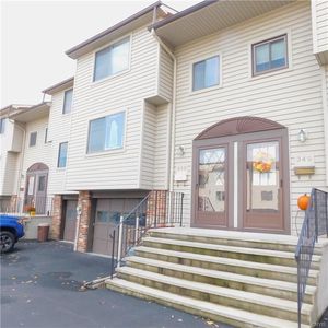 350 Cameco Cir, Liverpool, NY, 13090