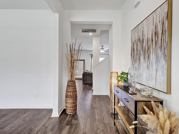 5th image of 23051 Downing Park Cir