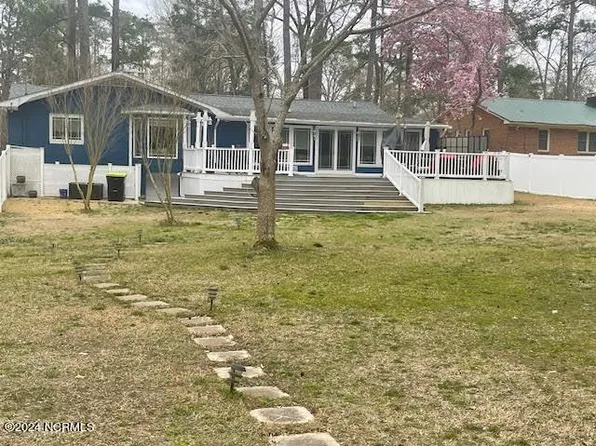 409 North Street, Williamston, NC 27892