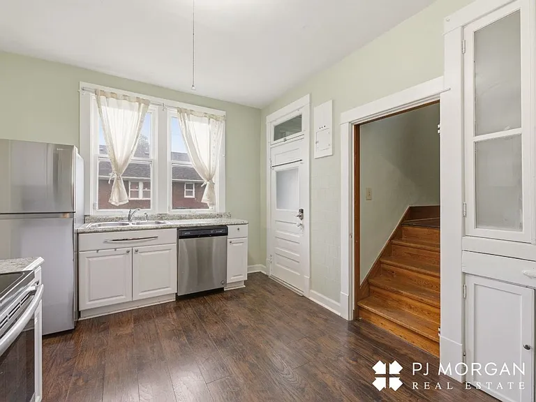 2222 S 6th St — Photo 14