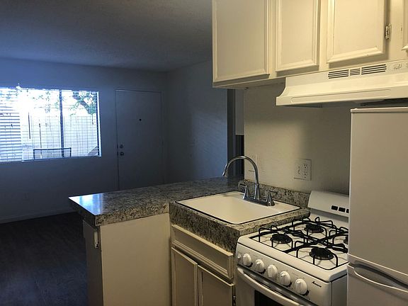 4th image of 4454 50th St APT C