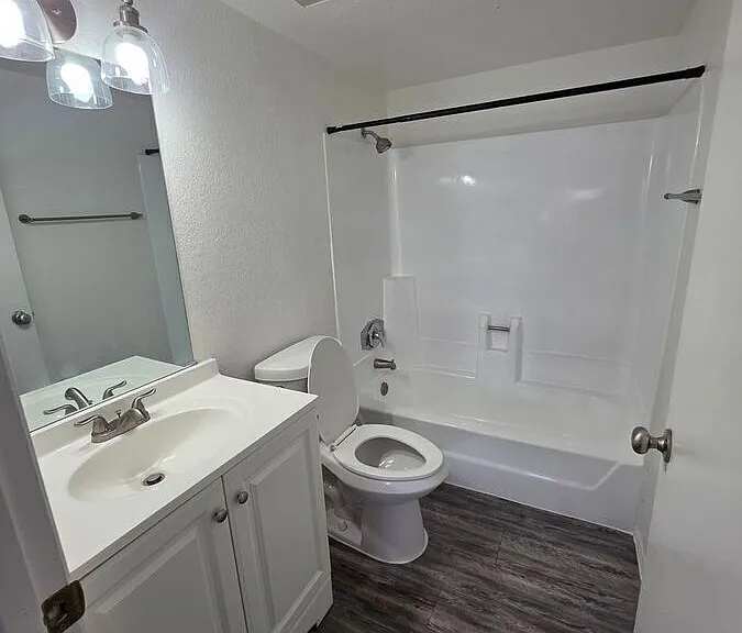 4416 N 35th Ave #201 — Photo 15