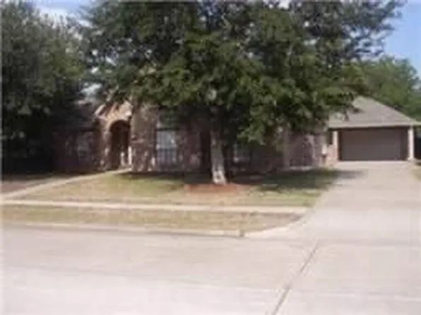 2309 Saint Patrick Ln, Deer Park, TX 77536