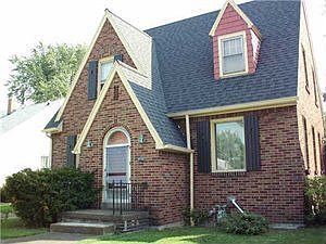 1st image of 19 Wellington Ave