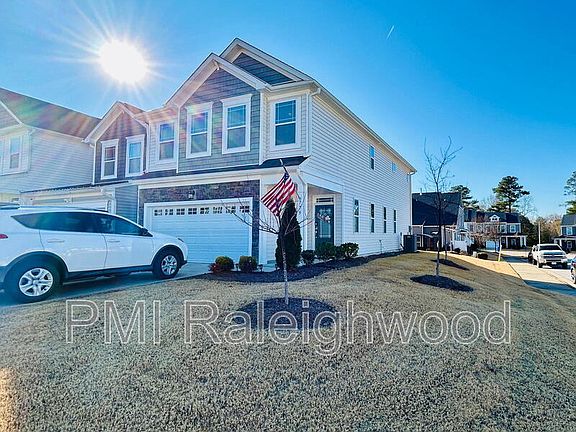 2nd image of 779 Creekway Dr