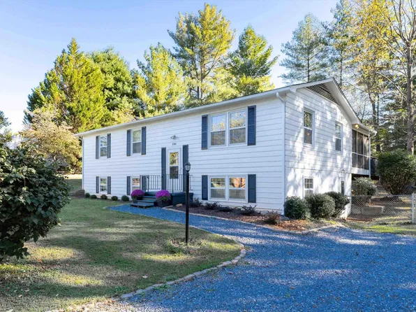 5741 Pine Ln, Crozet, VA 22932