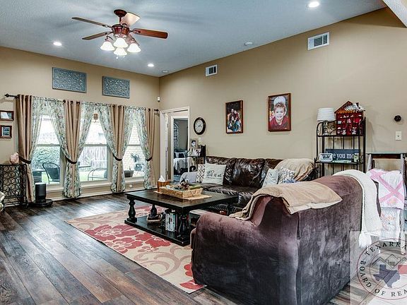 2nd image of 1 Dogwood Pl #7