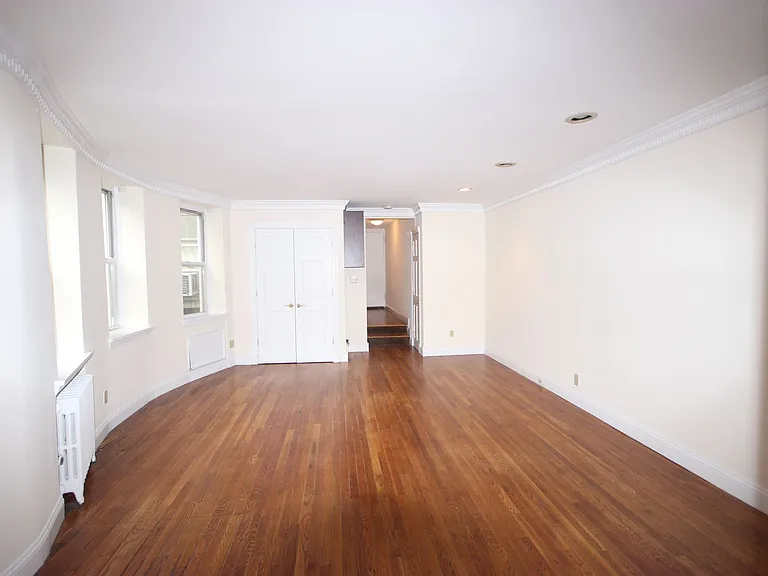 34 W 76th St #4B — Photo 2