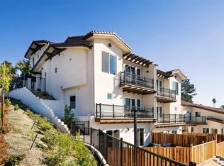 2864 Trails Ln, Carlsbad, CA 92008
