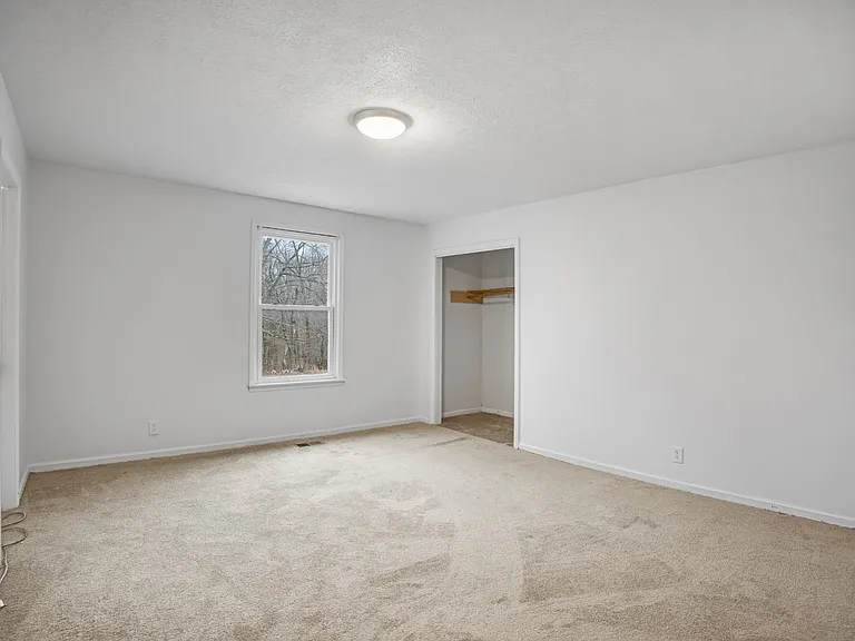 155 Covington Ln — Photo 5