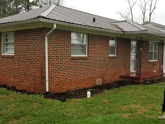 3rd image of 5135 Bradley St NW