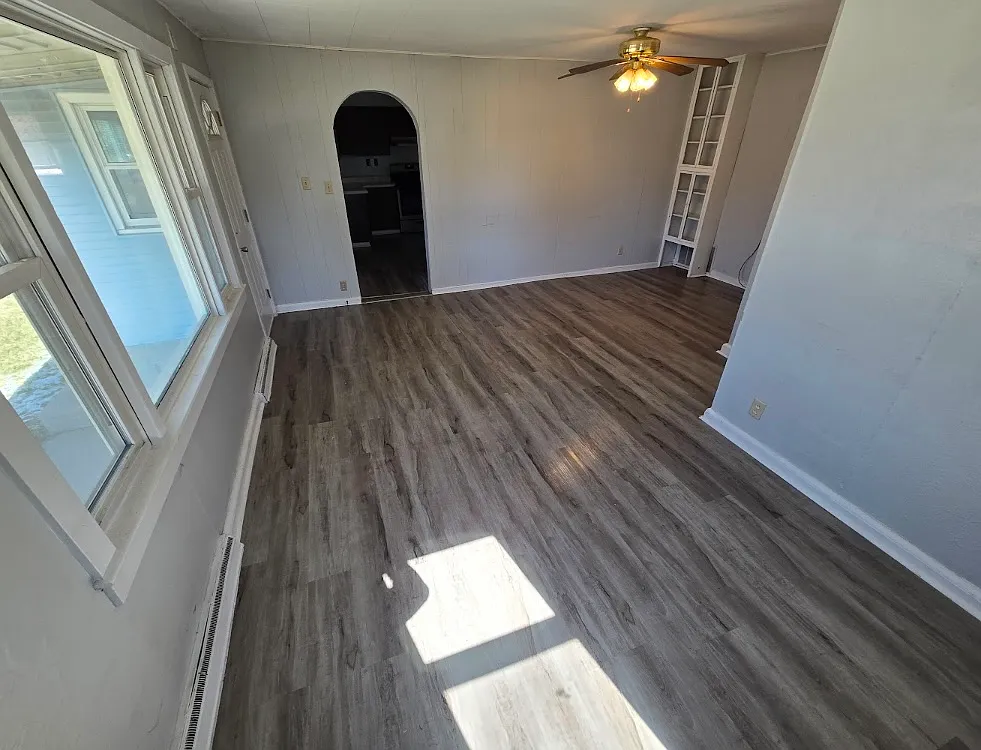 2 bed, 864 sqft, $1,195 — Photo 2