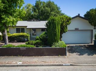 4934 Charmian Dr, Santa Rosa, CA 95409