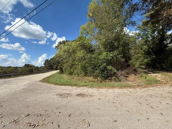 210 Lawrence Street, Thayer, MO 65791