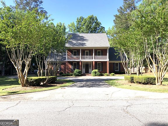 2nd image of 1106 Saint Andrews Dr