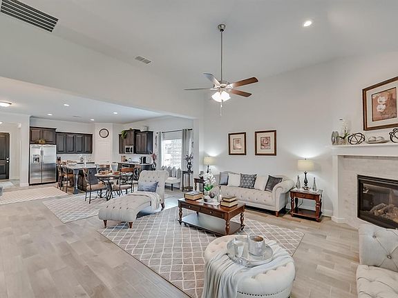 4th image of 8198 Wisrock Dr