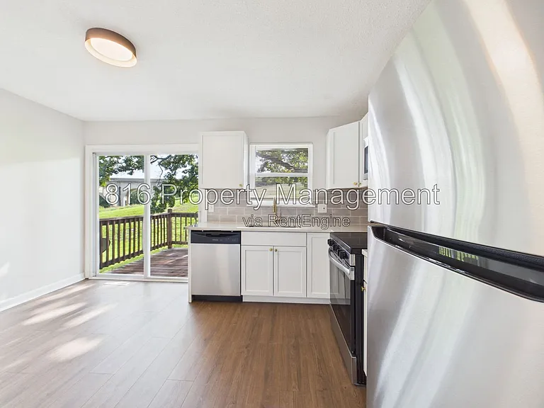 7030 Ewing Ave #7030 — Photo 6