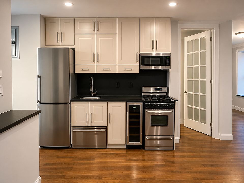 2nd image of 432 E 13th St #1A