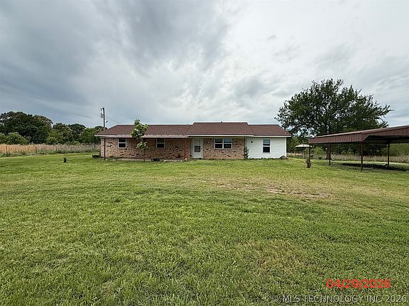 2nd image of 1290 N 4000th Rd