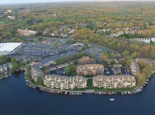 11258 Harbor Ct #1258, Reston, VA 20191