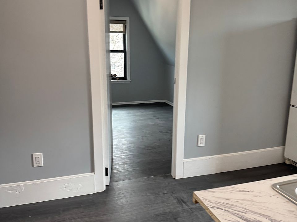 1st image of 133 Street Jamaica Ave #3