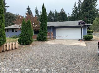 14710 S Henrici Rd, Oregon City, OR 97045