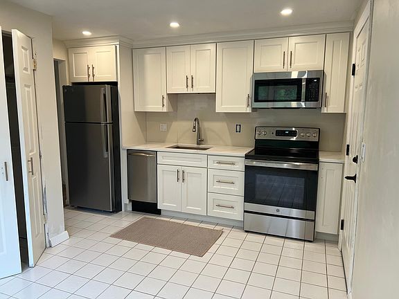 2nd image of 42 Elm Ave