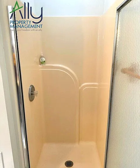 1003 Wintergreen Ln — Photo 20