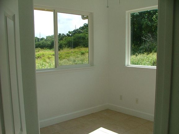 4th image of 36-4014 Nohea Pl