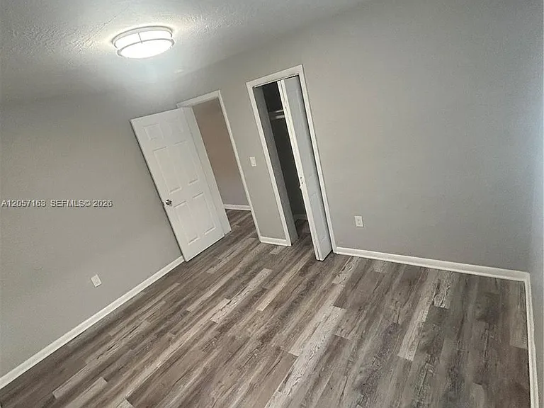 161 NW 15th St #6 — Photo 19