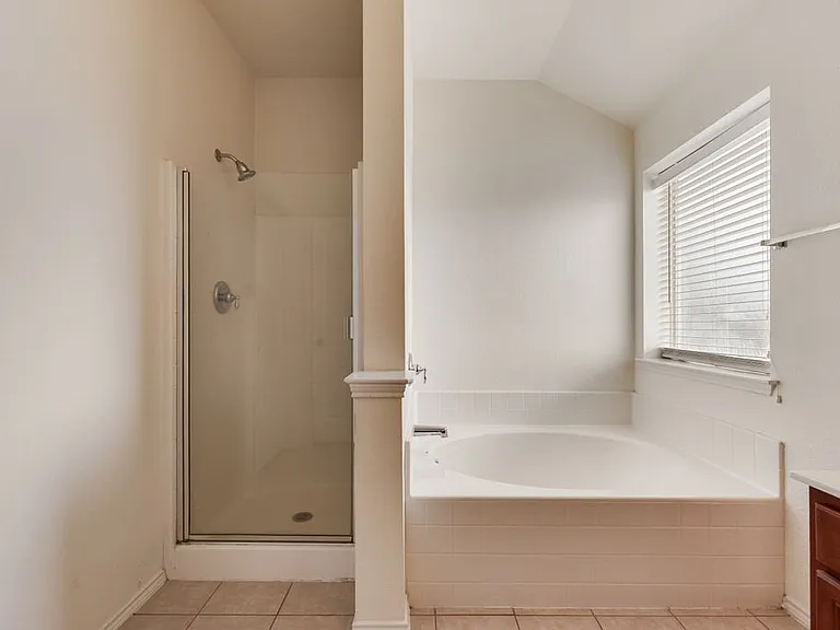 4241 Enchanted Rock Ln — Photo 16