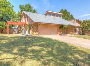 7013 E 86th Pl, Tulsa, OK 74133