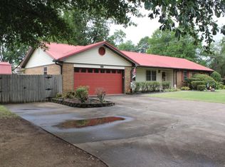 121 Hefner St, Searcy, AR 72143