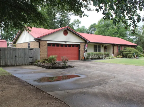 121 Hefner St, Searcy, AR 72143