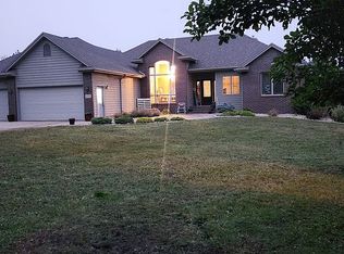 2500 N Oak Rd, Brandon, SD 57005