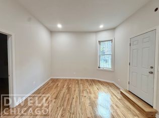 1824 S Canalport Ave #1, Chicago, IL 60616
