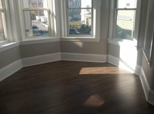 35 Lafayette St APT 2R, Worcester, MA 01608