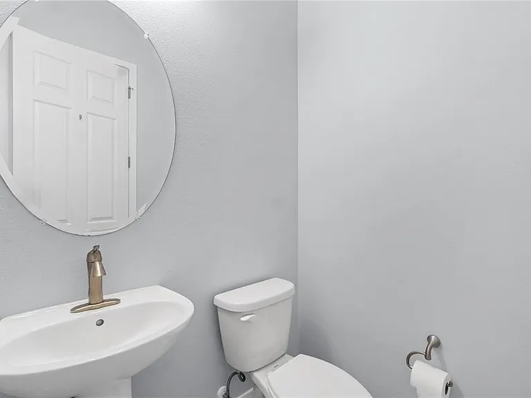 2320 Symphony Cir — Photo 20