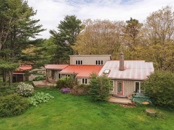 371 Lacey Mines Rd, Chester Basin, NS B0J 1K0