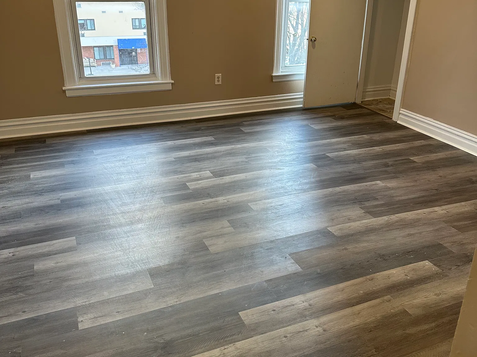 60 E Washington St — Photo 3