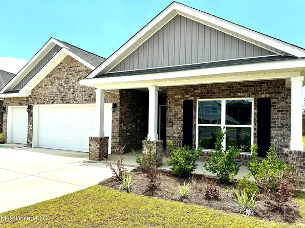 8018 Crawford Dr, Long Beach, MS 39560
